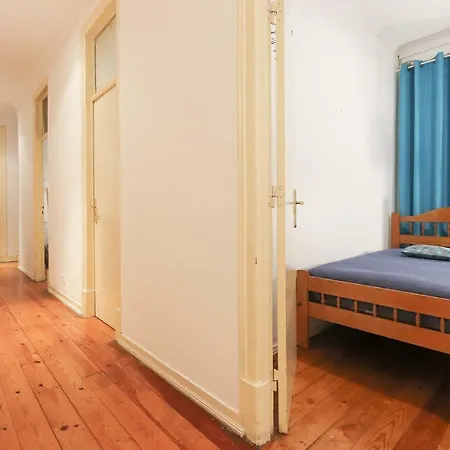 Quarto em Acomodações Particulares Ledi's Housing Lisboa