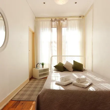 レディス ハウジング ホームステイ リスボン